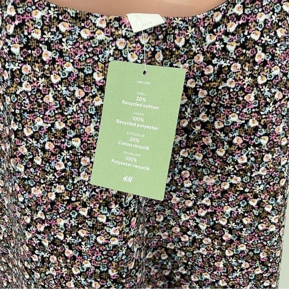 NWT H&M Ditsy Floral Print Corduroy Jumper Dress Size MEDIUM - Picture 4 of 9